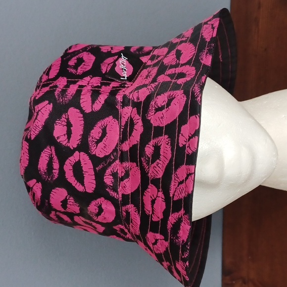 Betsey Johnson  bucket hat main image 11